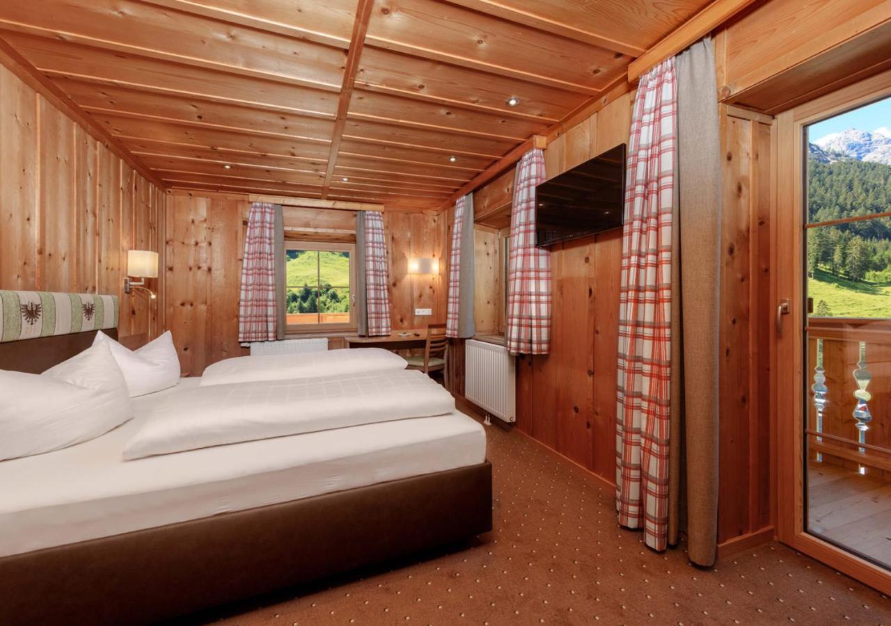 Landgasthof Adler Hinterhornbach Bagian luar foto