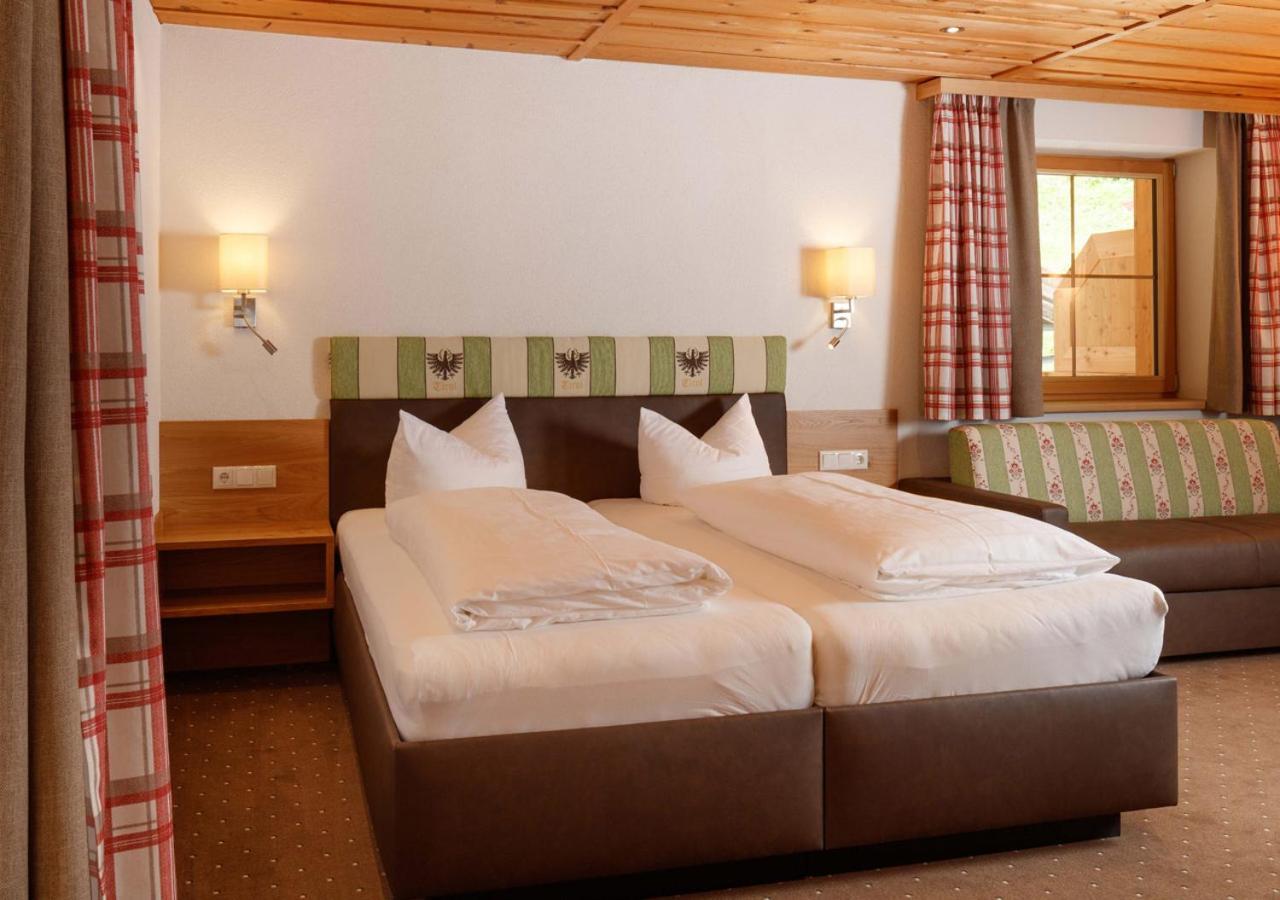 Landgasthof Adler Hinterhornbach Bagian luar foto