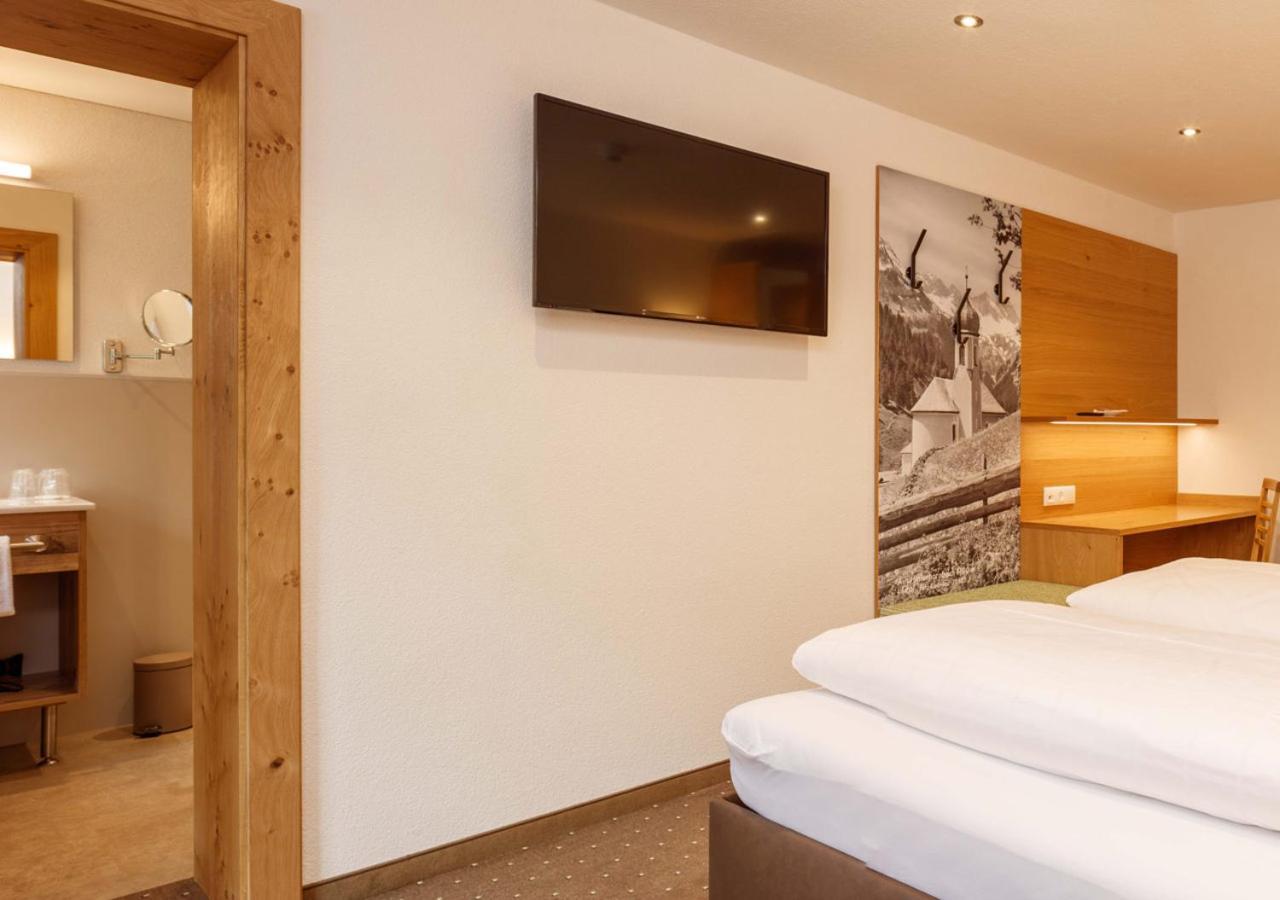 Landgasthof Adler Hinterhornbach Bagian luar foto