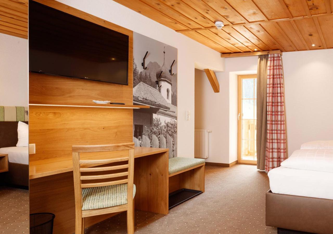 Landgasthof Adler Hinterhornbach Bagian luar foto