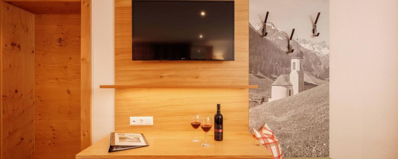 Landgasthof Adler Hinterhornbach Bagian luar foto
