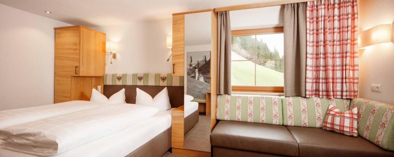 Landgasthof Adler Hinterhornbach Bagian luar foto